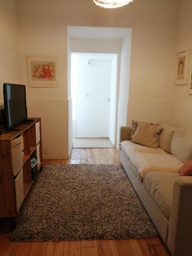 Apartamento Encantador Com Patio Lisboa Extérieur photo